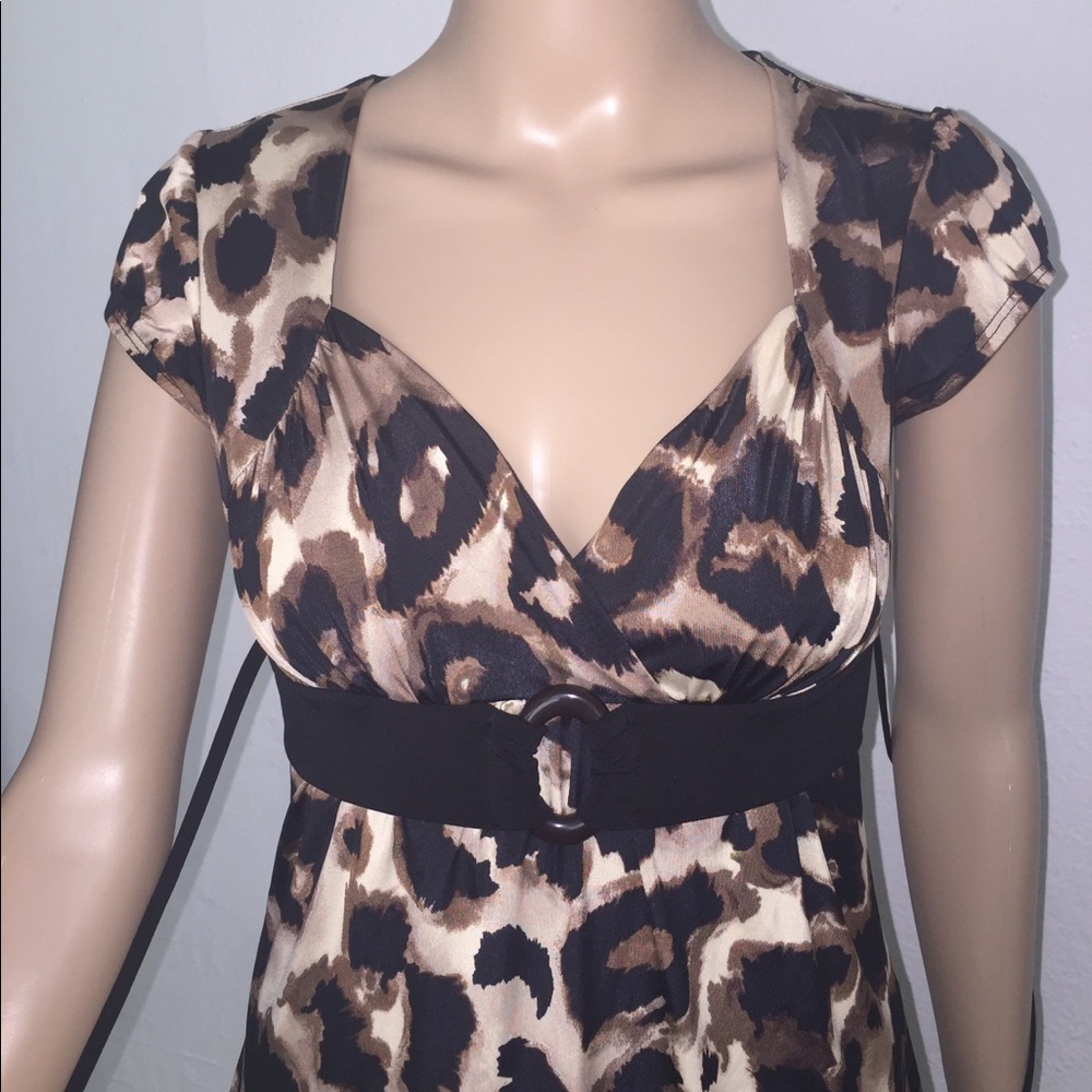 10066 Animal Print Sz 8 Polyester Spandex Top.
